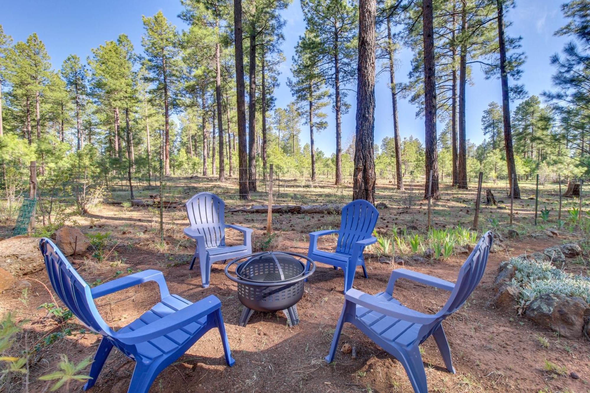 Peaceful Pinetop Cabin With Deck And Fire Pit! Villa Indian Pine ภายนอก รูปภาพ